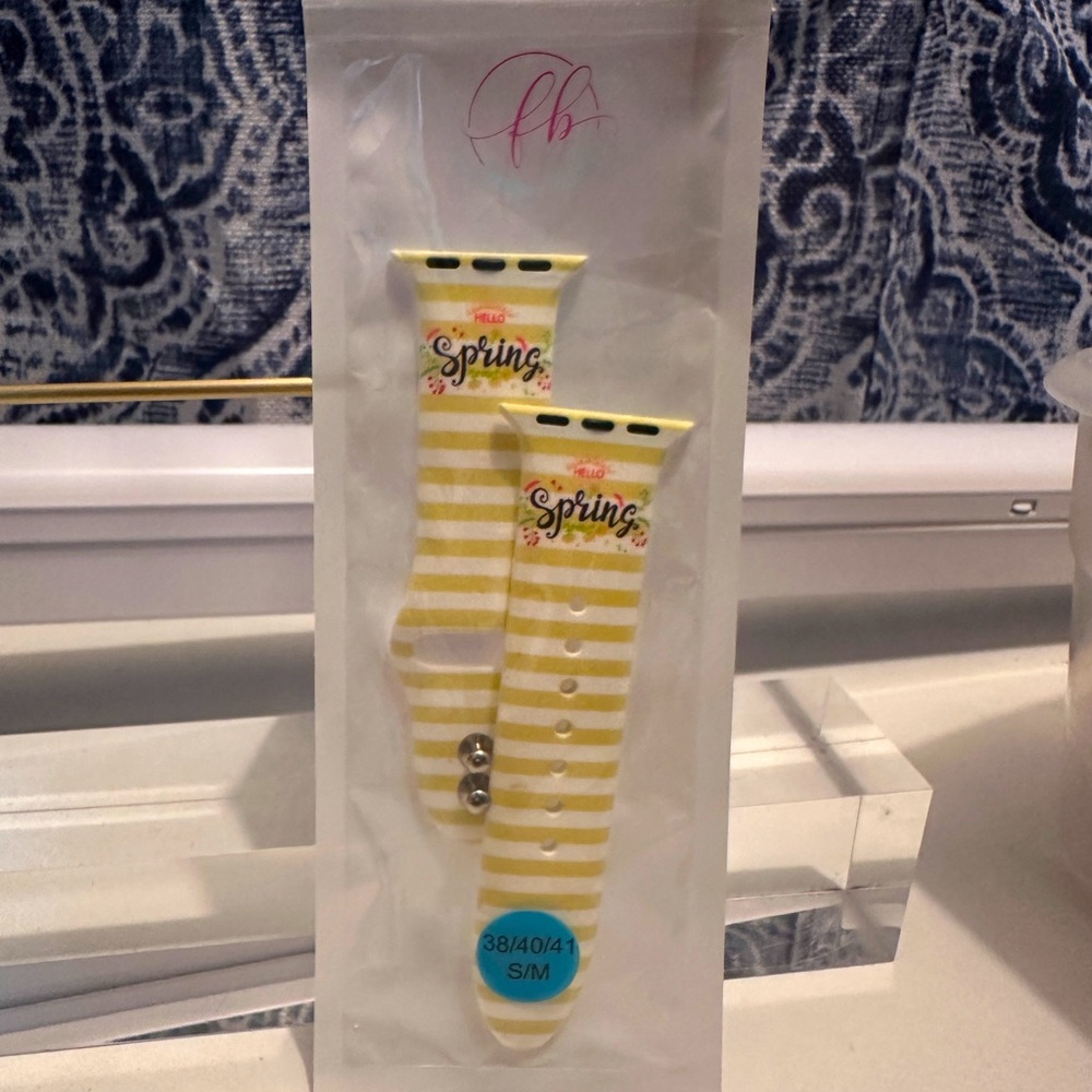 Yellow Striped “Spring” Silicon Apple iWatch Band in S/M (fits 38/40/41 mm)